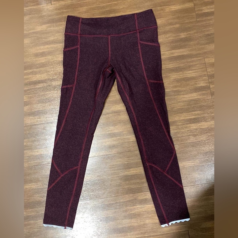 ISO Granulite Garnet Tight Stuff Tight Lululemon